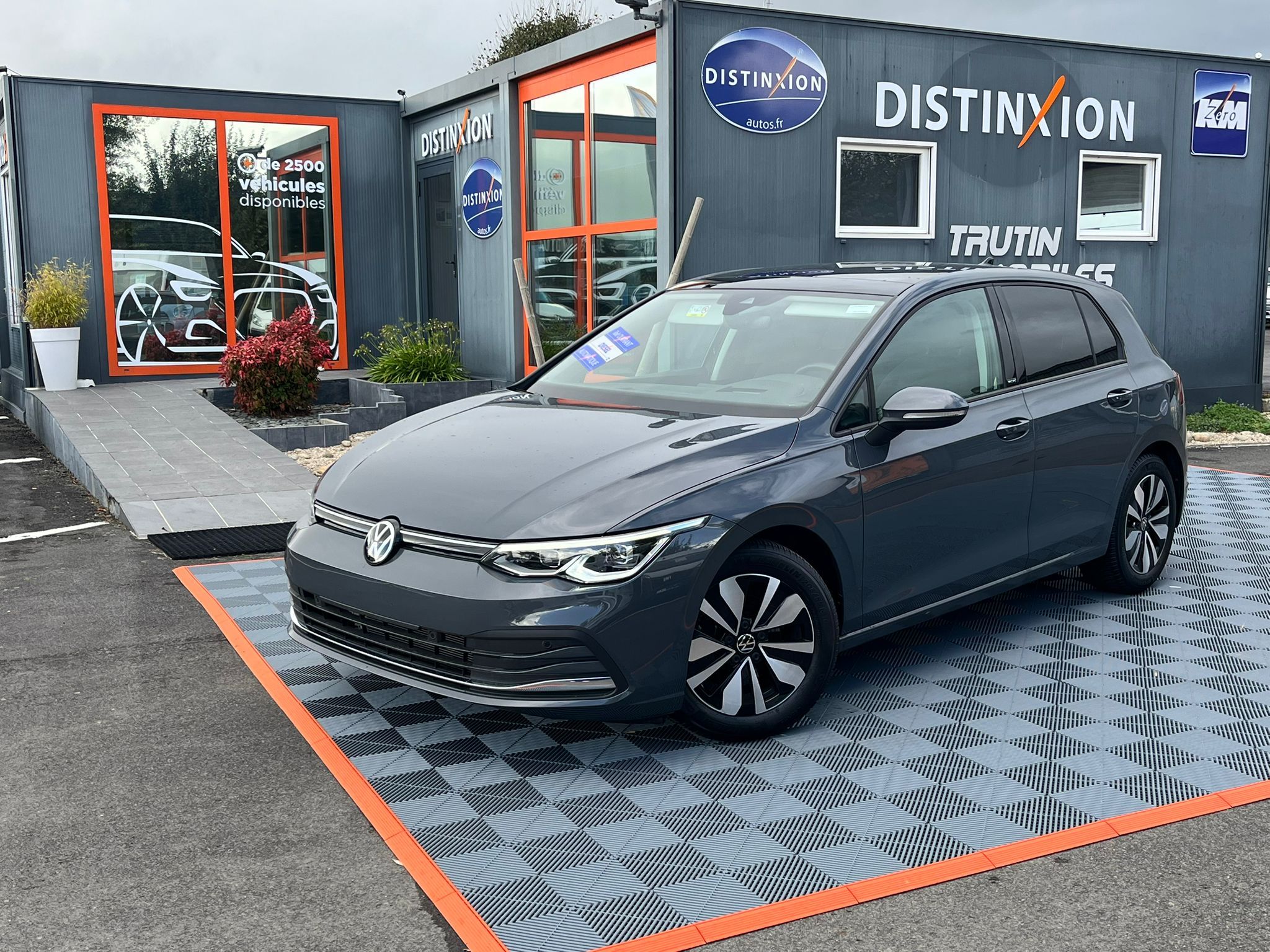 VOLKSWAGEN GOLF 8 2.0 TDI 150 DSG7 Active avec Toit ouvrant et Attelage rabattable occasion