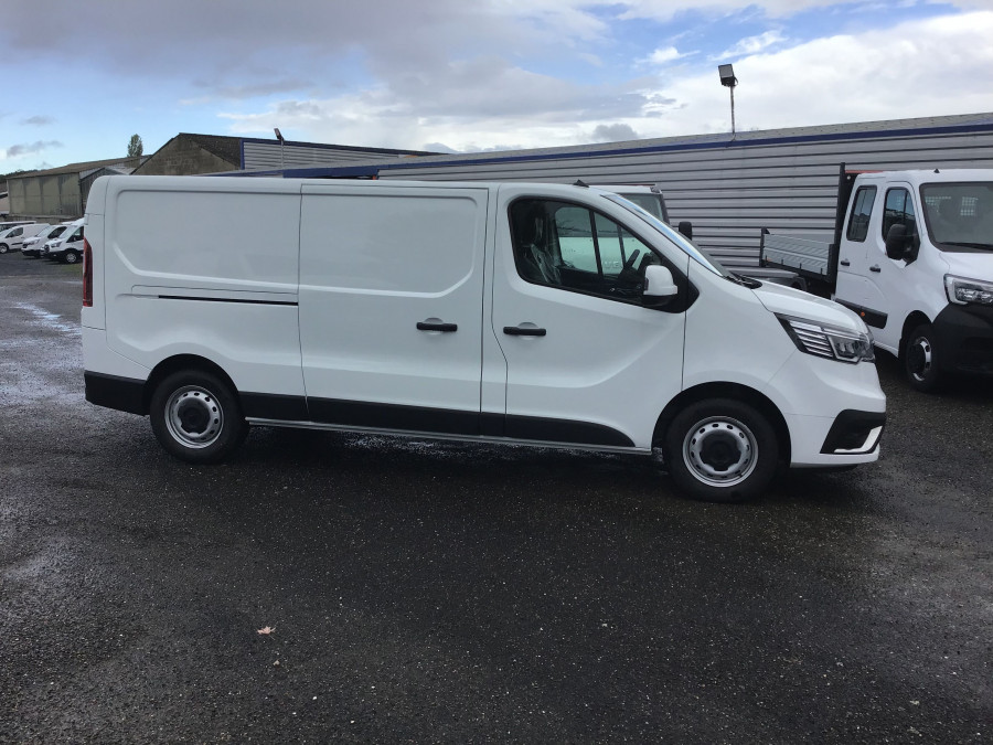 RENAULT TRAFIC FOURGON L2H1 3T 2.0 BLUE DCI 150 ADVANCE +CAMERA occasion