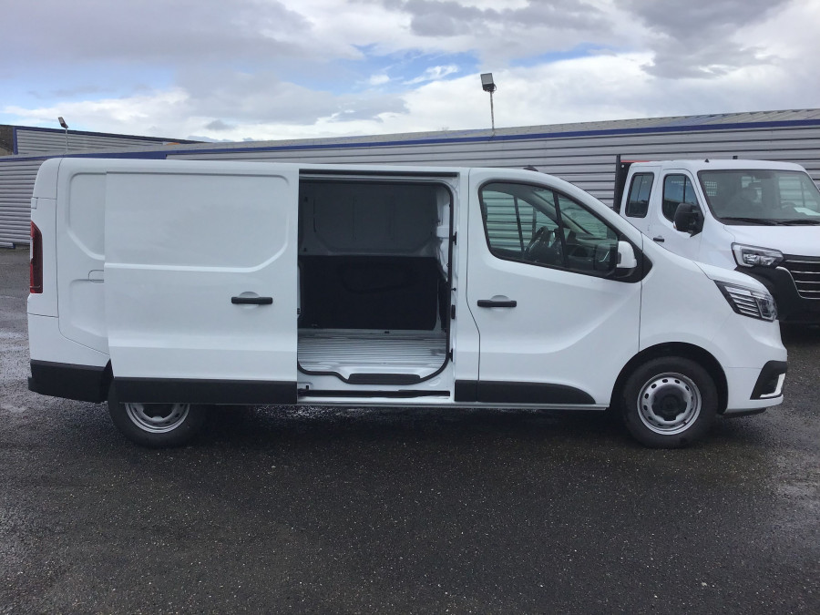 RENAULT TRAFIC FOURGON L2H1 3T 2.0 BLUE DCI 150 ADVANCE +CAMERA occasion